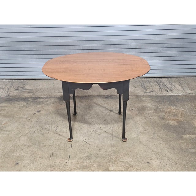 Late 20th Century Tiger Maple Benchmade Dining Table Breakfast Table Tavern Table Black Base For Sale - Image 4 of 10