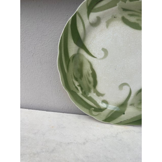 French Country French Faience Green Tulip Plate Choisy Le Roi For Sale - Image 3 of 4
