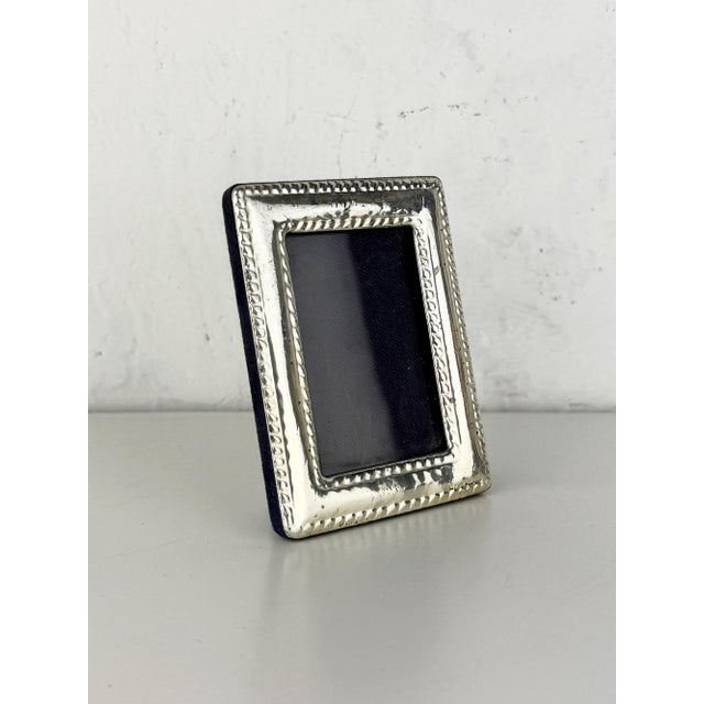 Vintage Italian Sterling Silver Photo Frame with Classic Beaded Border, 1950s, in Very Good conditions. Designed 1950 to 1959