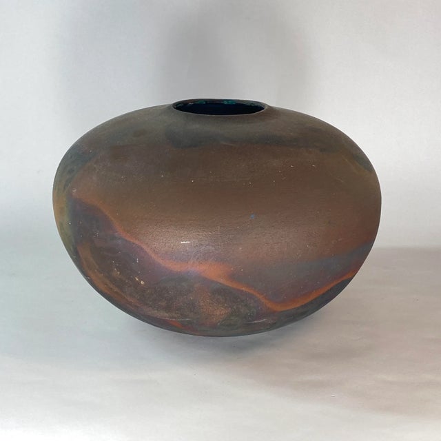 1990s 1990s Tony Evans Large Raku Ceramic Vase With Certificate of Authenticity For Sale - Image 5 of 9