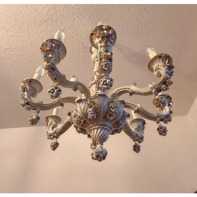 Hand-Shaped Chandelier in Porcelain from Capodimonte, 1960s For Sale - Image 4 of 18