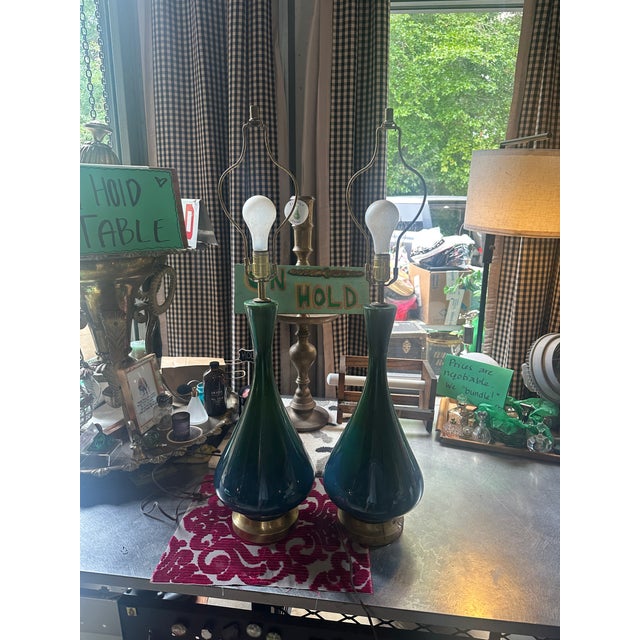 Up for consideration is a beautiful vintage pair of Royal haeger drip lamps. These would look lovely in your home, and...