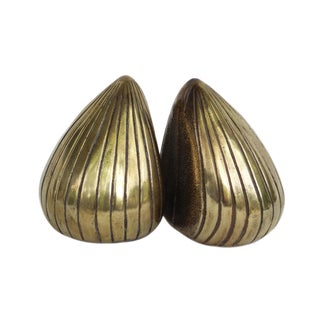 1950s Vintage Ben Seibel Jenfred-Ware Brass Clam Bookends - A Pair For Sale