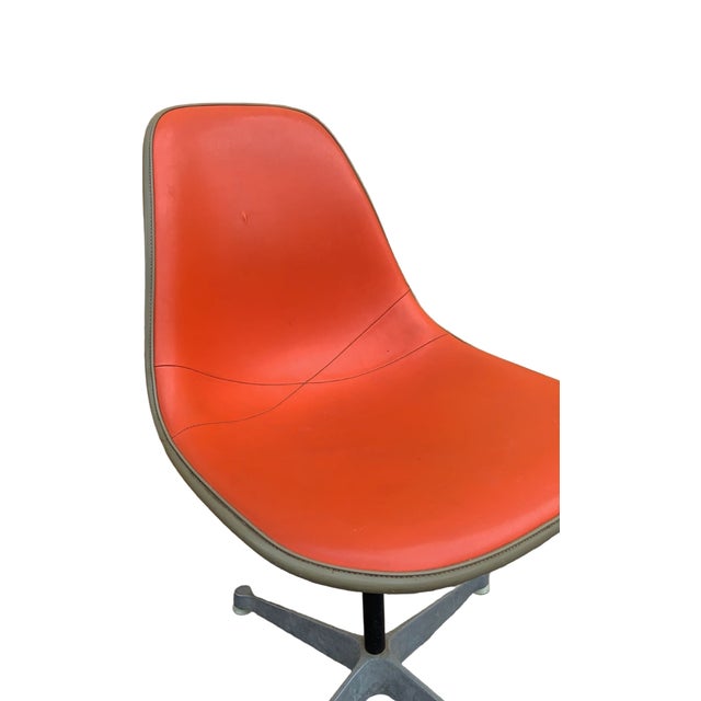 Orange Mid Century Modern Herman Miller Swivel Shell Chairs in Orange - Set of 4 For Sale - Image 8 of 12