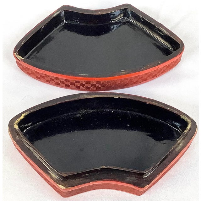 Early 20th Century Vintage Chinese Cinnabar Lacquer Box For Sale - Image 5 of 7