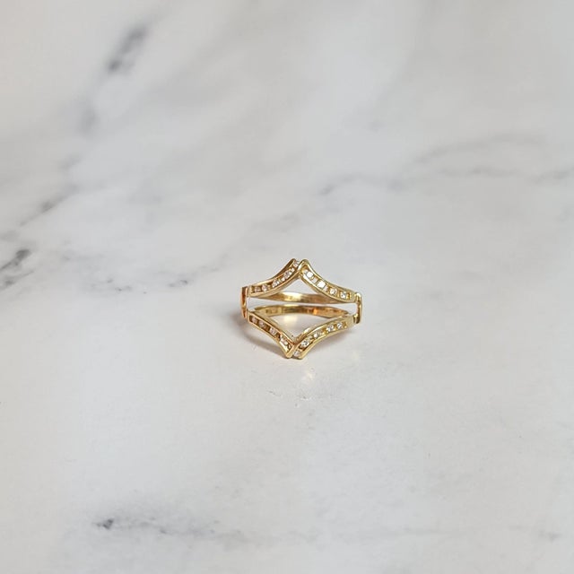 Double "V" Shaped Diamond Ring Guard Enhancer, Size 7 For Sale - Image 4 of 4