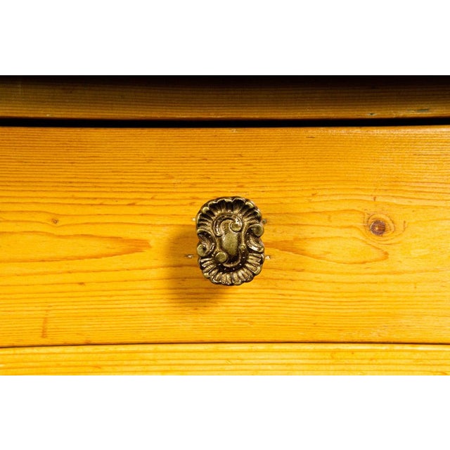 Art Nouveau Chest of Drawers in Pine For Sale - Image 13 of 18