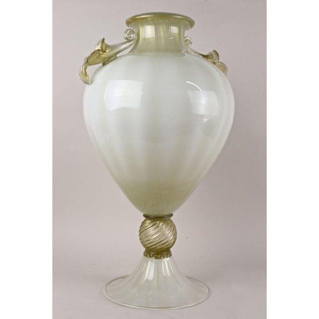Murano Amphora Vase attributed to Gabbiani Venice, Italy, 2000s For Sale - Image 13 of 18