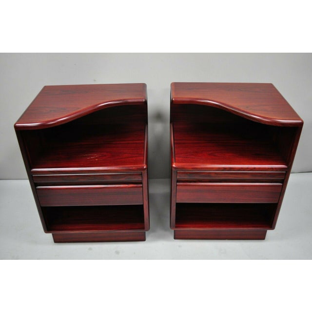 Mid Century Modern Danish Modern Rosewood Nightstands ...