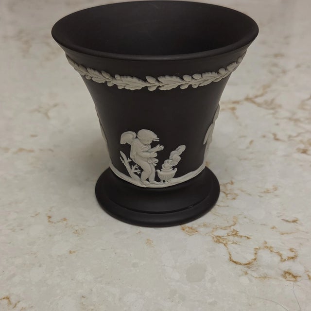 Wedgwood Vintage MCM Wedgwood Black Jasperware Trumpet Vase For Sale - Image 4 of 6