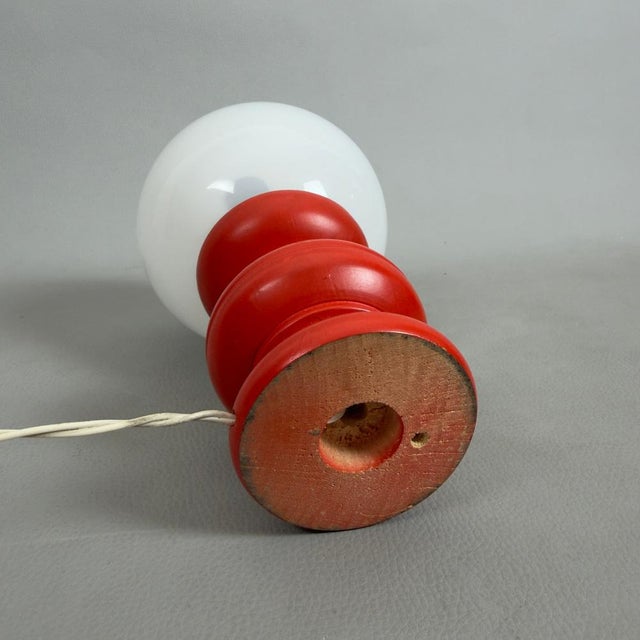 Wood White Murano Glass Table Lamp with Red Wood Base, 1960s For Sale - Image 7 of 11
