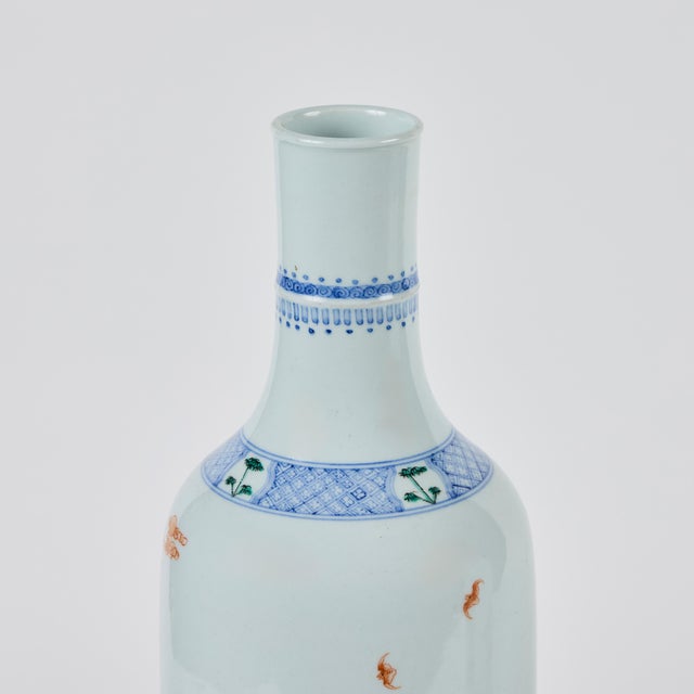 Pair of Mid 20th Century Chinese Republic Porcelain Bottle Shaped Vases For Sale - Image 9 of 11