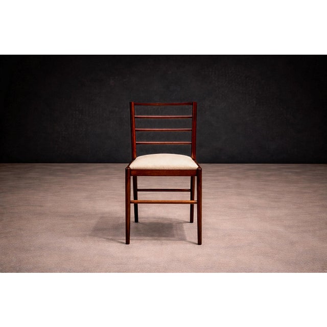 Off-white Set of Six Dining Chairs in Rosewood & Fabric, Giuseppe Scapinelli, 1950s For Sale - Image 8 of 8