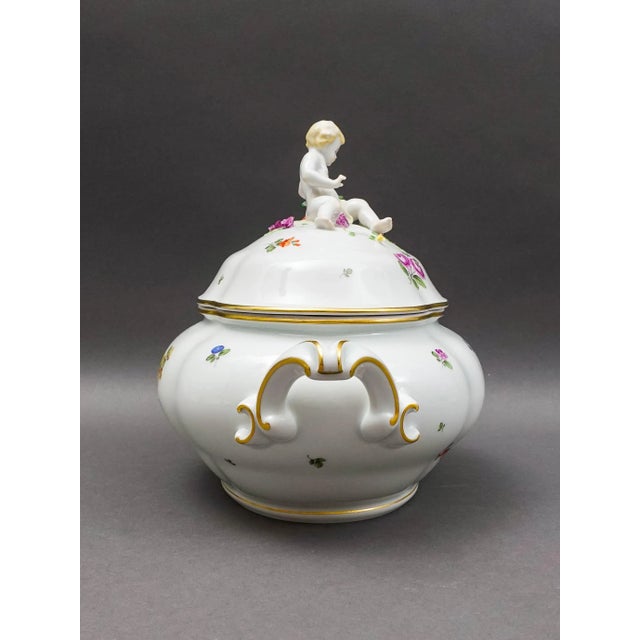 Mid 20th Century Mid 20th Century Augarten Wien Austria Floral Gold Gilt Porcelain Large Oval Covered Soup Tureen For Sale - Image 5 of 9