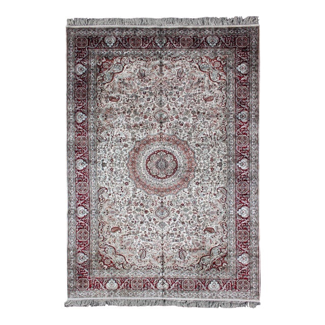 Silk Vintage Isfahan Design Medallion Rug With Intricate Floral Elements For Sale