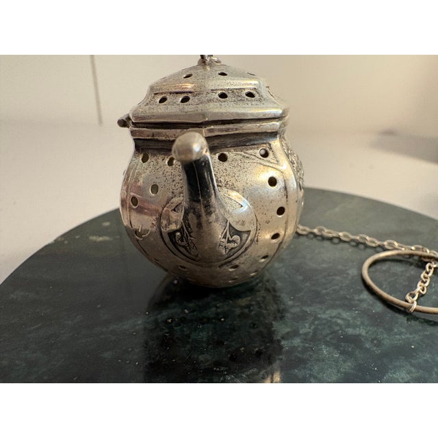 Traditional Vintage Sterling Silver Tea Infuser For Sale - Image 3 of 6