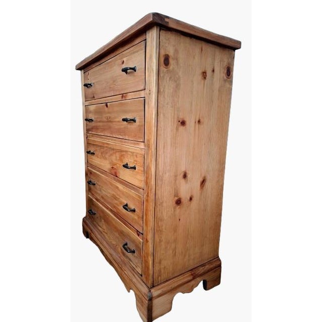 Mid 20th Century Lea Industries Knotty Pine Chest of Drawers For Sale - Image 6 of 9