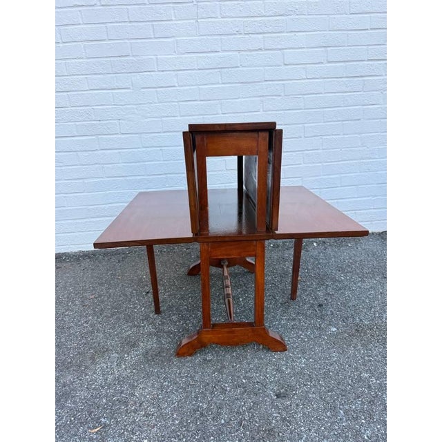 Brown Early 20th Century George III Style Mahogany Two-Tier Drop-Leaf Portable Serving Table For Sale - Image 8 of 16