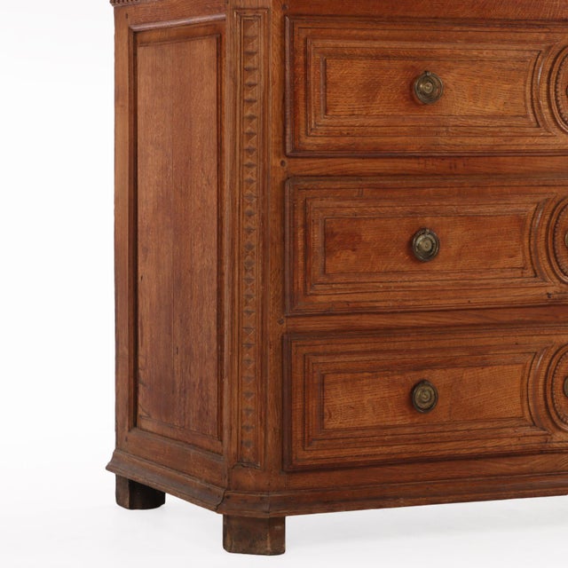 Late 18th Century French Oak Commode, Late 18th C. For Sale - Image 5 of 9