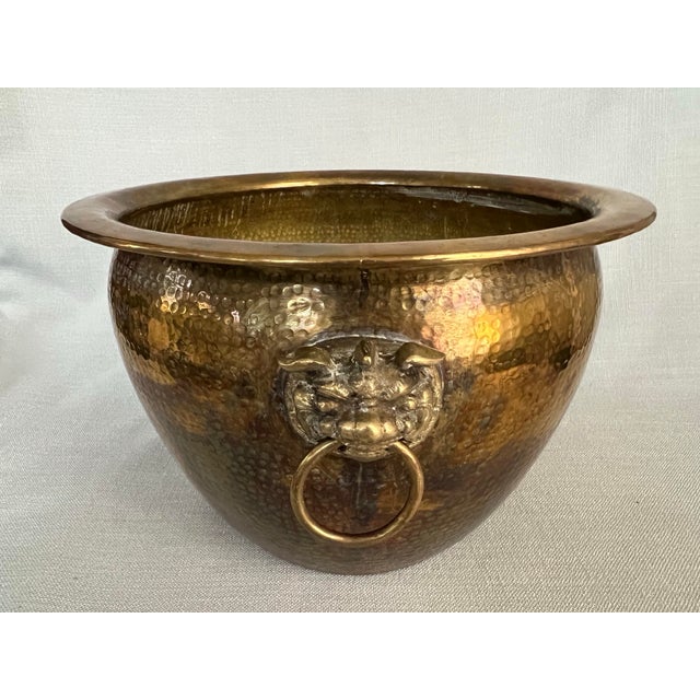 Metal Extra Large Vintage Hong Kong Export Hammered Brass Foo Dog Cachepot Planter For Sale - Image 7 of 12