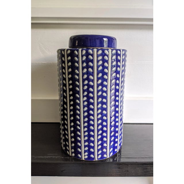 Blue and White Glazed Ceramic Urn For Sale In Portland, ME - Image 6 of 6