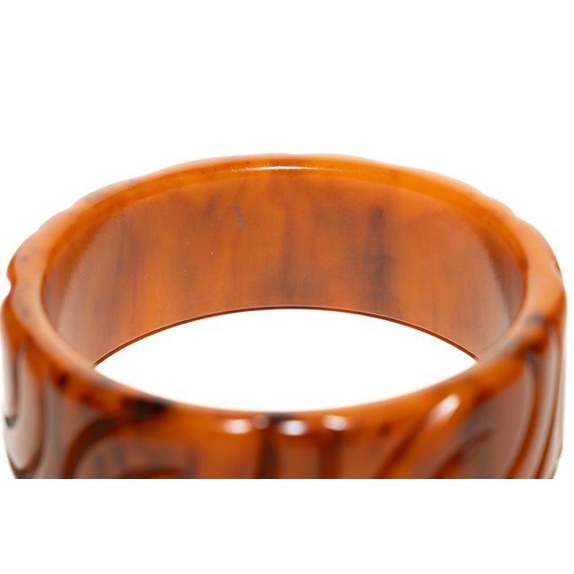 Vintage Art Deco Carved Bakelite Amber Orange Bangle Bracelet, 1930's For Sale - Image 11 of 15