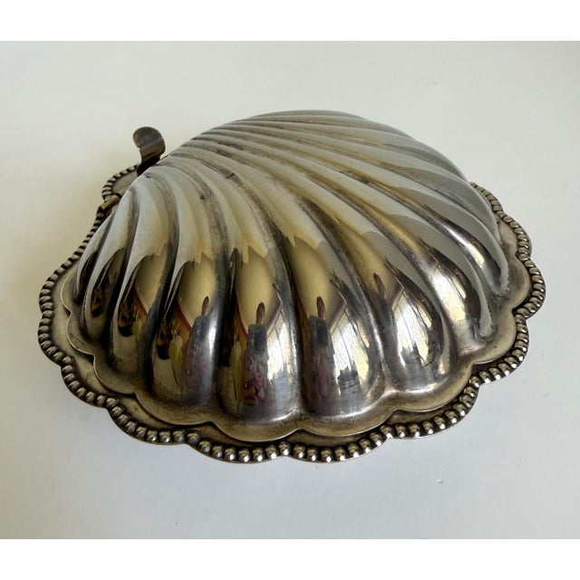 Art Deco 1920s English E & J Leek Silver Plated Clamshell Butter Dish With Glass Liner For Sale - Image 3 of 11