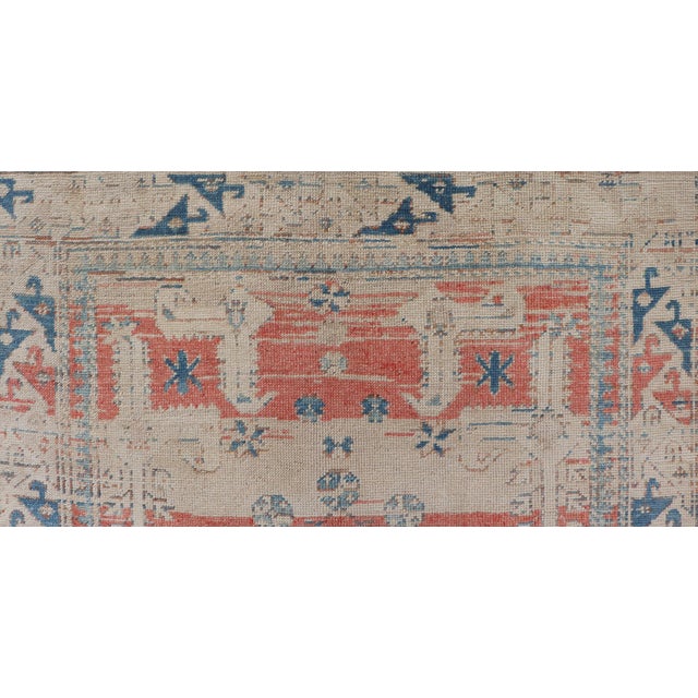 Cream Tribal Medallion Design Vintage Turkish Oushak in Cream, Blue, and Terracotta 4'5 X 6'7 For Sale - Image 8 of 11