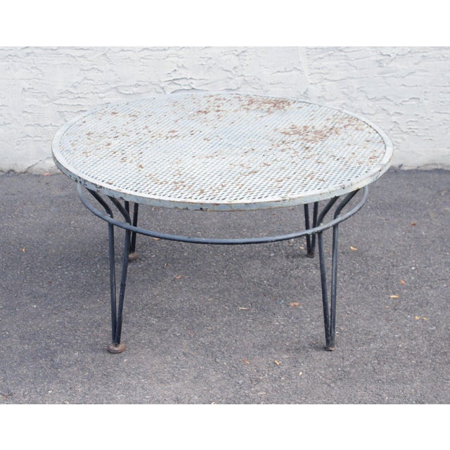 Salterini Mid Century Modern 'Radar' Round Iron Outdoor Coffee Table For Sale - Image 10 of 18