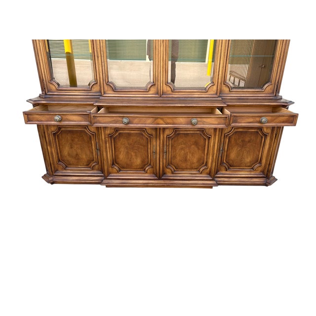 1960s 1960s Karges Burled Walnut Louis XVI French Regency Breakfront Bookcase Cabinet For Sale - Image 5 of 18