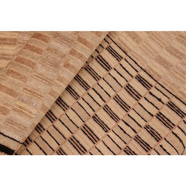 Tan Bohemian Gabbeh Tan/Brown Wool Rug - 6'1'' X 8'10'' For Sale - Image 8 of 10