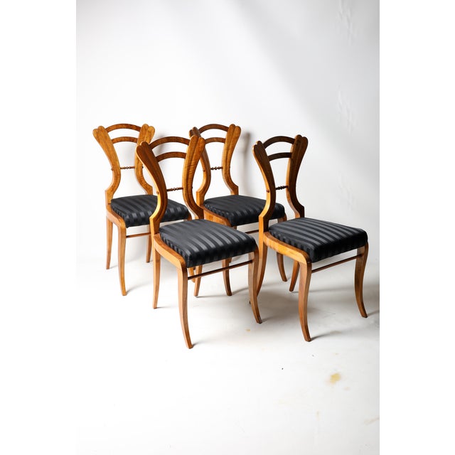 Viennese Biedermeier Chairs in Walnut, 1840s, Set of 4 For Sale - Image 11 of 12