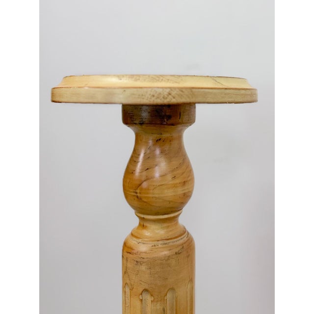 Beige Italian Style Pickled Pine Pedestal Rustic Antique Farmhouse Plant Stand For Sale - Image 8 of 9