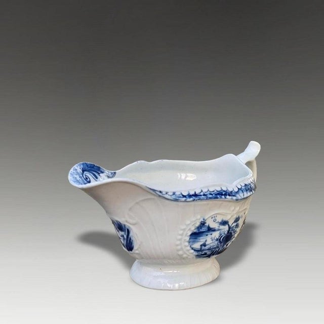 Ceramic Antique First Period Porcelain Sauce Boat from Dr Wall Worcester, 1760 For Sale - Image 7 of 11