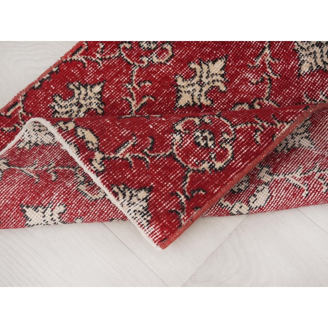 1970 Vintage Red Turkish Runner Rug, Hand Knotted Wool Hallway Runner For Sale - Image 4 of 6