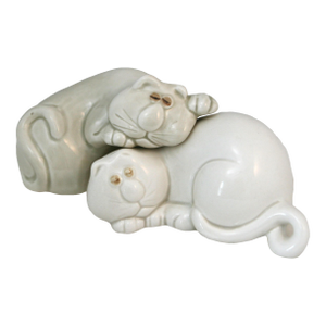 1970s Fitz & Floyd Cat Nap Nesting Ceramic White and Beige Salt & Pepper Shakers