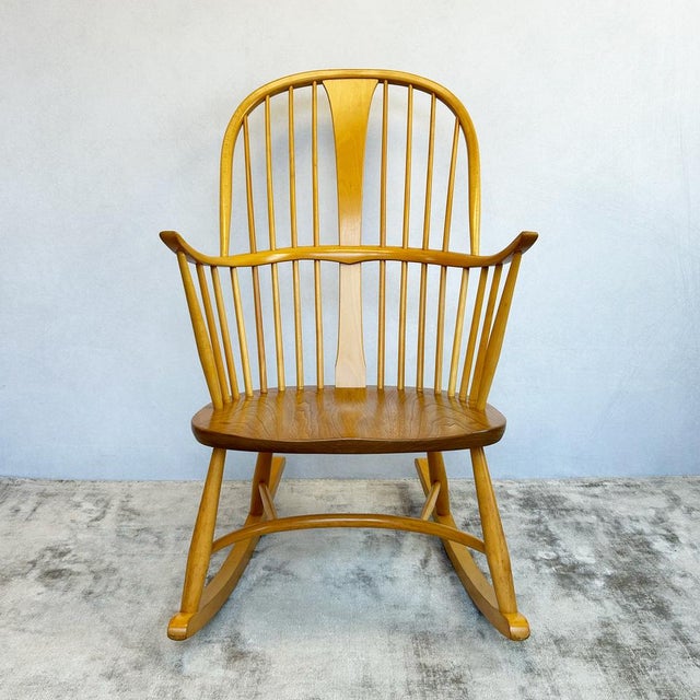 Model 7912 Chairmakers Rocking Chair by Lucian Ercolani for Ercol, 1970s For Sale - Image 10 of 10