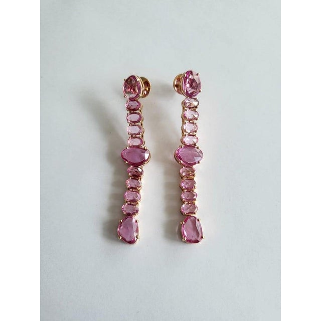 Modern Set in 18k Rose Gold, 15.14 Carats Pink Sapphire Rose Cut Chandelier Earrings, Pair For Sale - Image 3 of 6