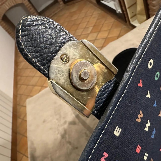 1980s Vintage Blue Leather French Shoulder Bag by Emanuel Ungaro For Sale - Image 12 of 17