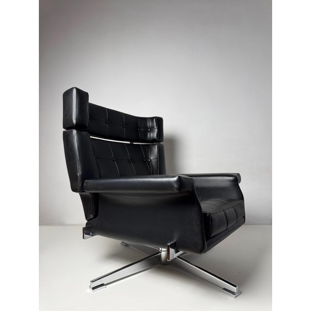 Mid-Century Modern Large Leather Armchair attributed to Sergio and Giorgio Saporiti for Saporiti Italia, 1950s For Sale - Image 3 of 10