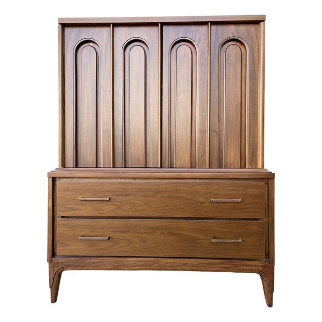 Fully Refinished Mid Century Modern Sculpted Highboy Dresser. Circa 1960s. For Sale