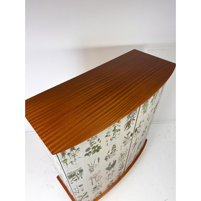 1950’s Swedish Curved Front Cabinet With Nordens Flora Illustrations For Sale - Image 9 of 13