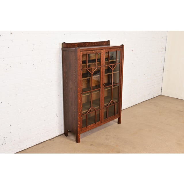 Charles Limbert Stickley Brothers Style Antique Mission Oak Arts and Crafts Bookcase Cabinet, Circa 1900 For Sale - Image 4 of 12