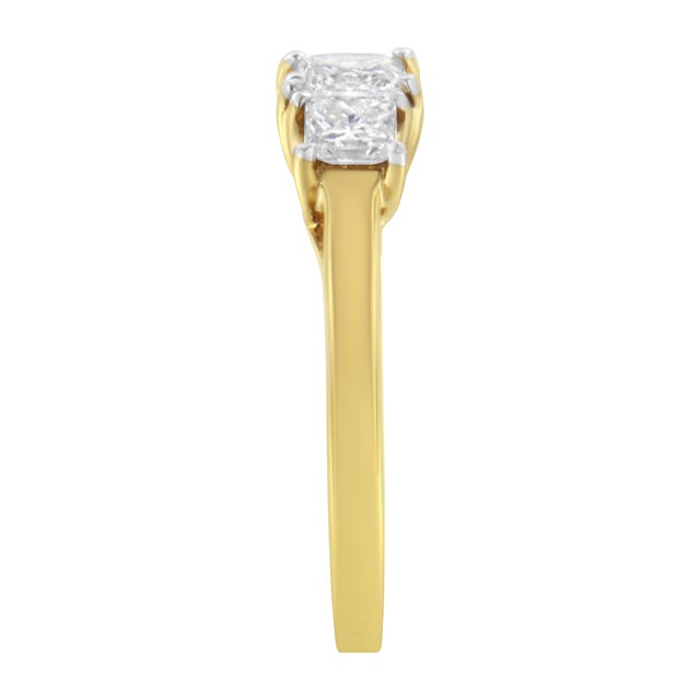 Early 21st Century 10K Yellow Gold Princess-Cut Diamond Three Stone Band Ring (1 Cttw, J-K Color, I1-I2 Clarity) - Size 7-1/2 For Sale - Image 5 of 7
