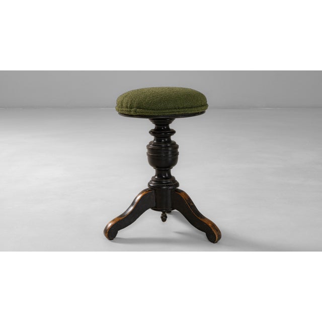 1900s French Wooden Adjustable Piano Stool With Upholstered Seat For Sale In Greensboro - Image 6 of 18