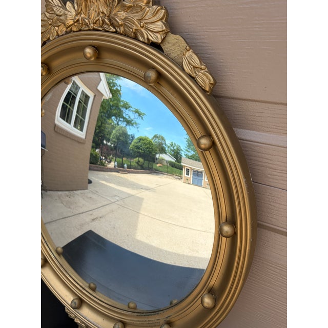 Mid 20th Century American Federal Style Giltwood Eagle Crest Convex Mirror, Mid-20th Century For Sale - Image 5 of 10