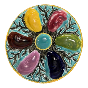 Late 19th Century S. Fielding & Co. English Majolica Multicolored Oyster Plate Seaweed Decoration A