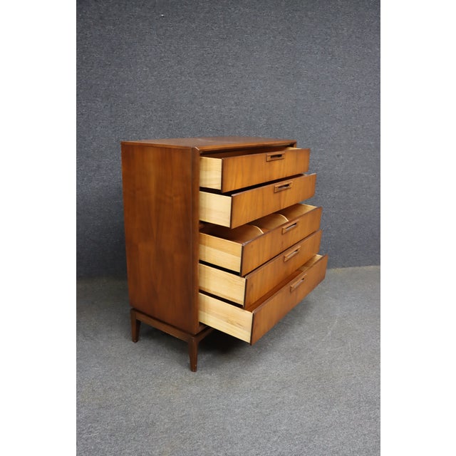 Mid-Century Modern Walnut Tall Chest Attributed to United Furniture Corporation For Sale - Image 4 of 9