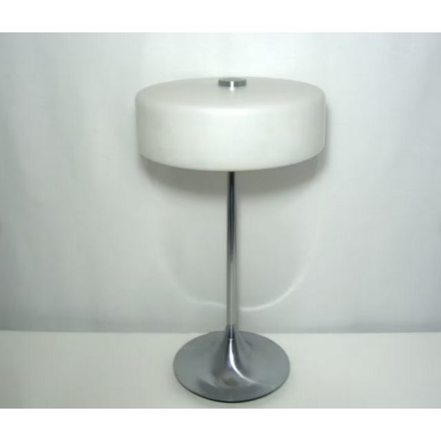 1980s Art Deco Table Lamp in Opaline Glass, 1980s For Sale - Image 5 of 10