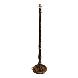 Vaughan Chinoiserie Gold Painted Floor Lamp For Sale